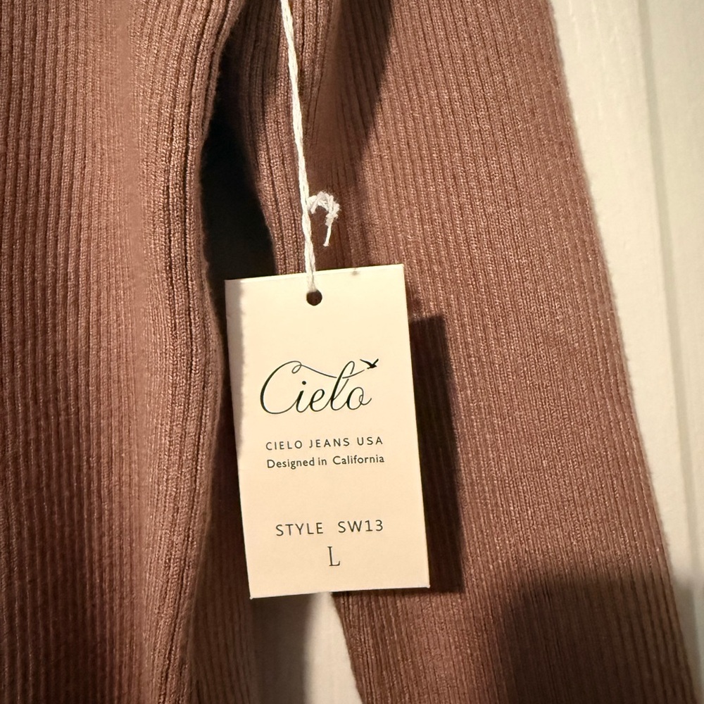 Cielo Tan Ribbed Sweater - Picture 2 of 3
